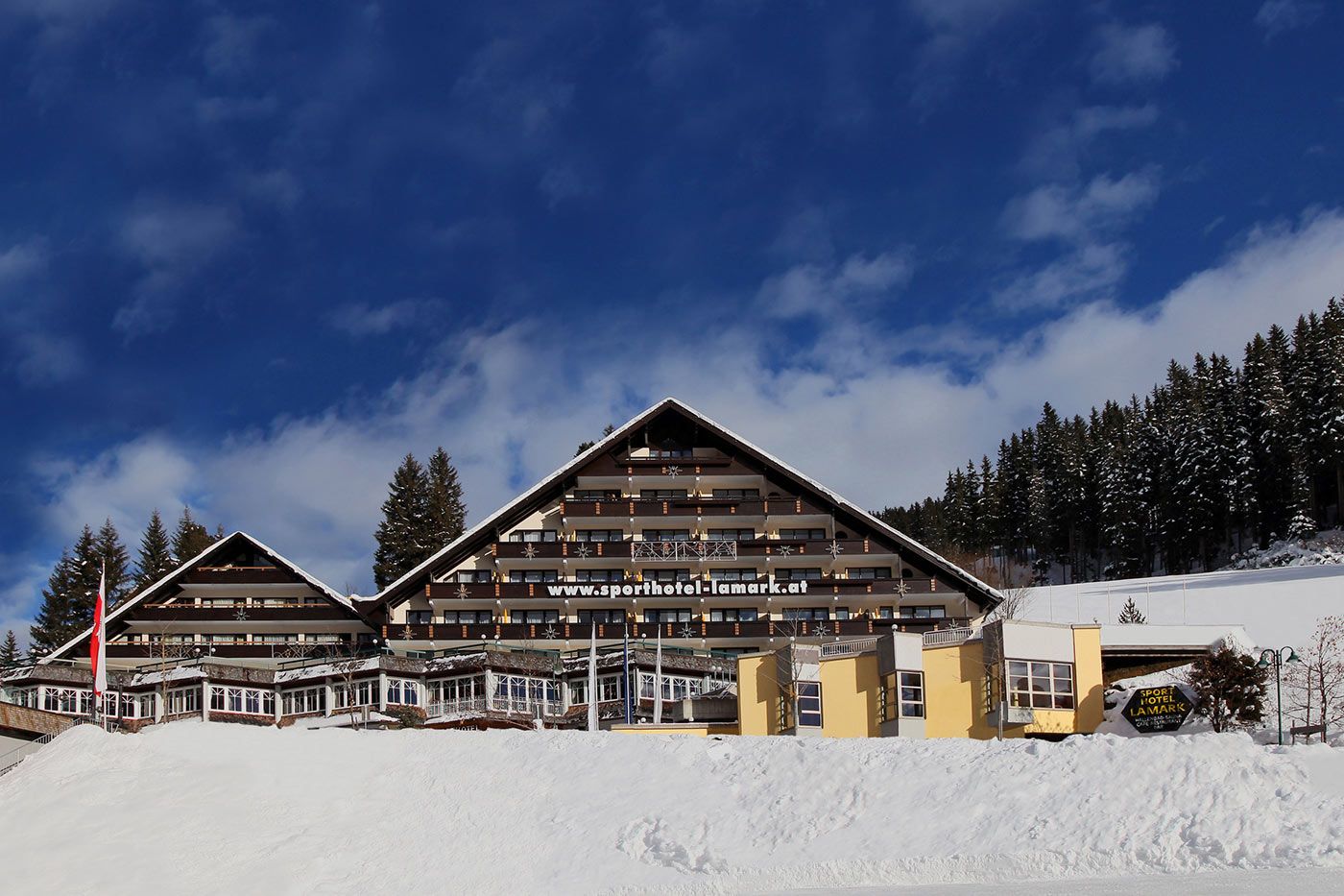 Ihr Urlaubszuhause im Zillertal…. im Winter wie auch im Sommer Ausgangspunkt für Ihren Wohlfühlurlaub in Hochfügen.