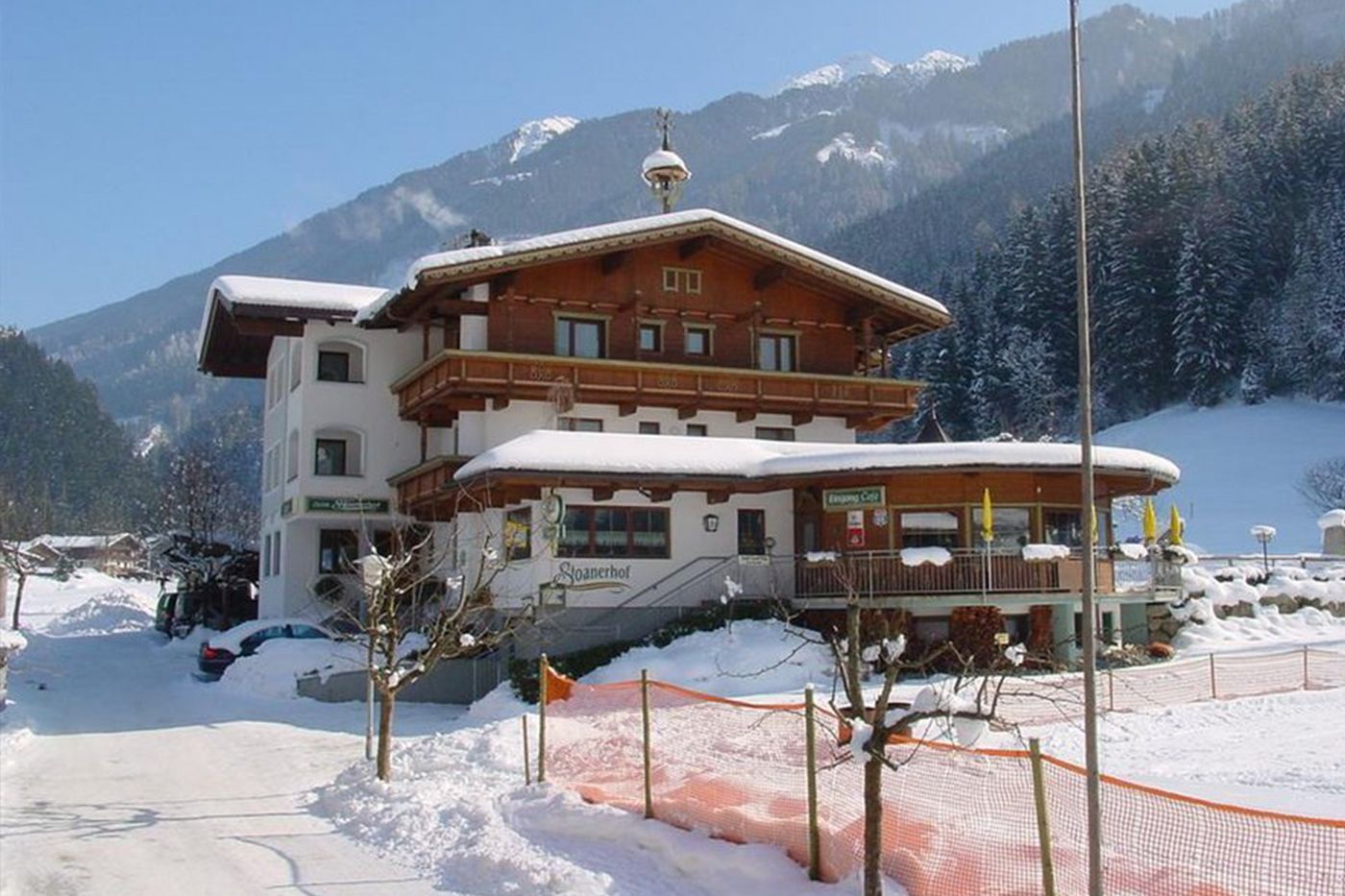 Gasthof Stoanerhof - your inn in Mayrhofen!